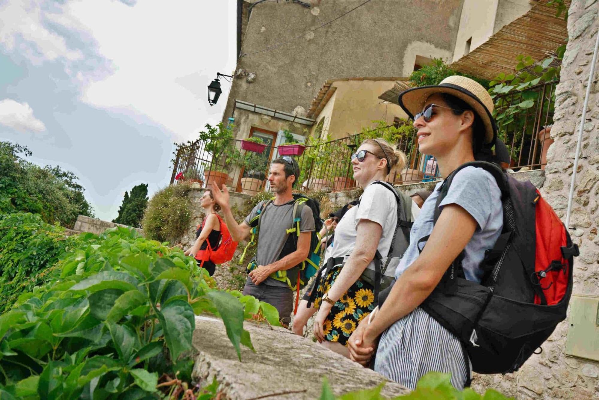 Saint-Jeannet  The Frogs' House - Yoga Retreat Bed & Breakfast エクステリア 写真