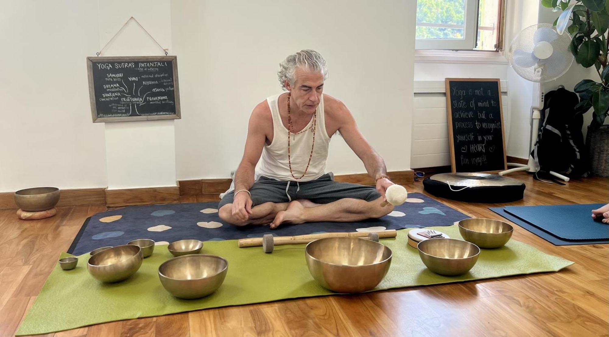 Saint-Jeannet  The Frogs' House - Yoga Retreat Bed & Breakfast エクステリア 写真